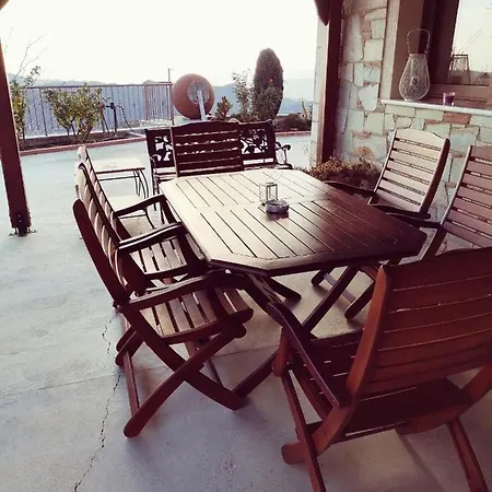 Vila Aloni Country House Zoopiyi