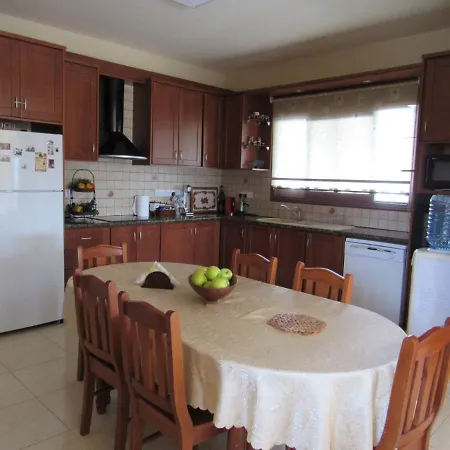 Vila Aloni Country House Zoopiyi
