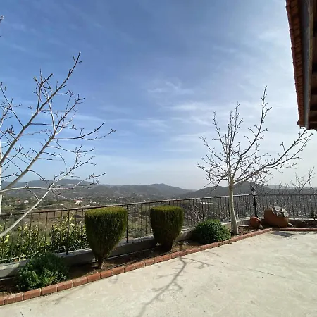 Aloni Country House *