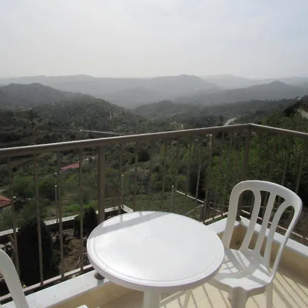 Vila Aloni Country House Zoopiyi