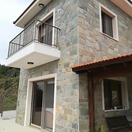 Aloni Country House *